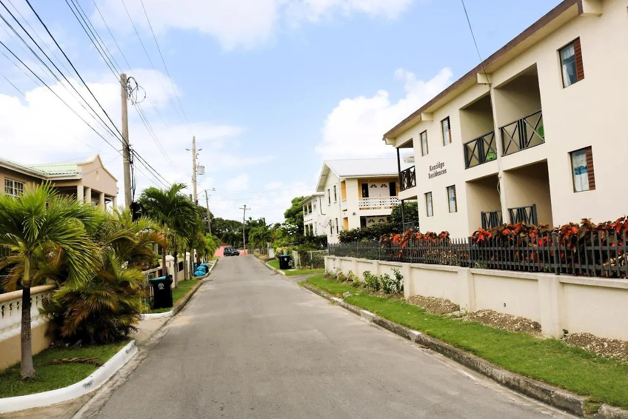 Apartment 5, Kenridge Residences, Comfortable/Close To Beach Saint James